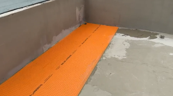 Início da impermeabilização do terraço